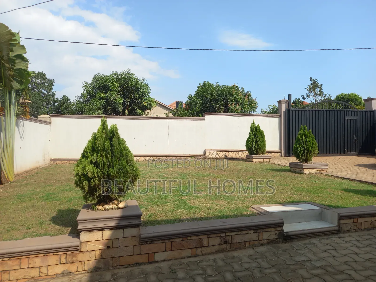 Furnished 4bdrm House in Kira for sale in Kira