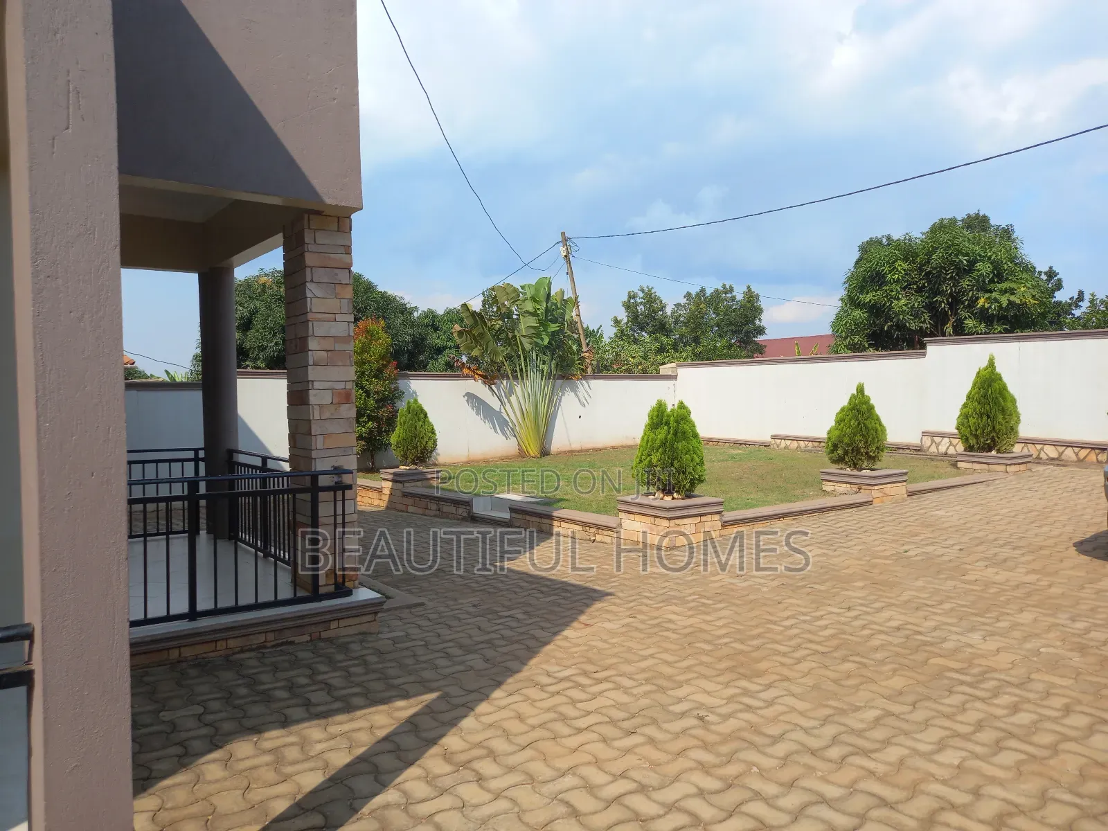 Furnished 4bdrm House in Kira for sale in Kira
