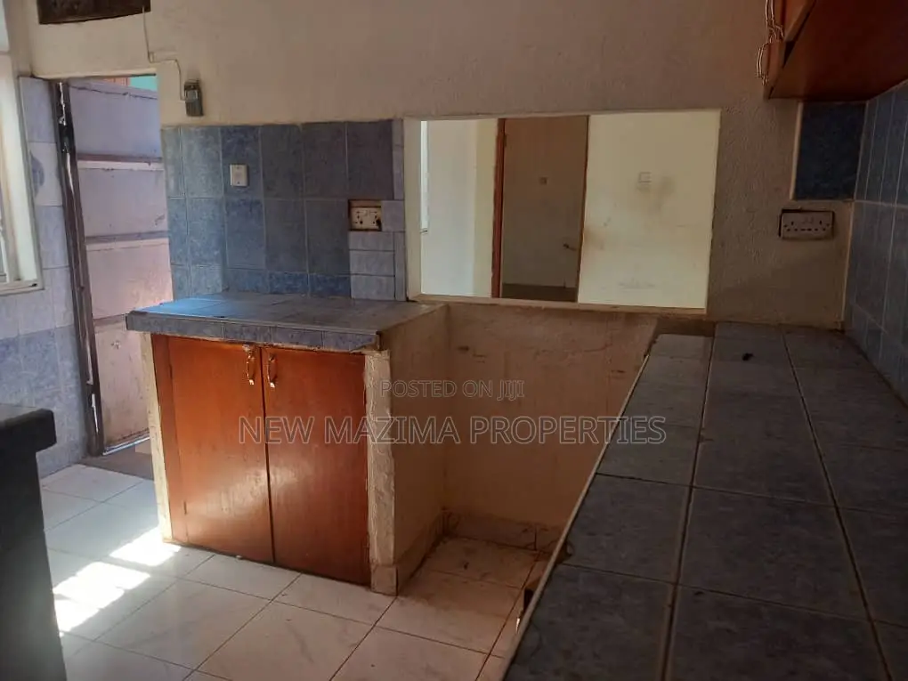 3bdrm Bungalow in Namasuba Ntebe Rd, Division A for rent in Division A