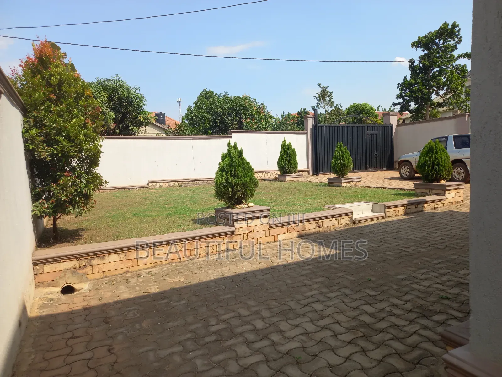 Furnished 4bdrm House in Kira for sale in Kira