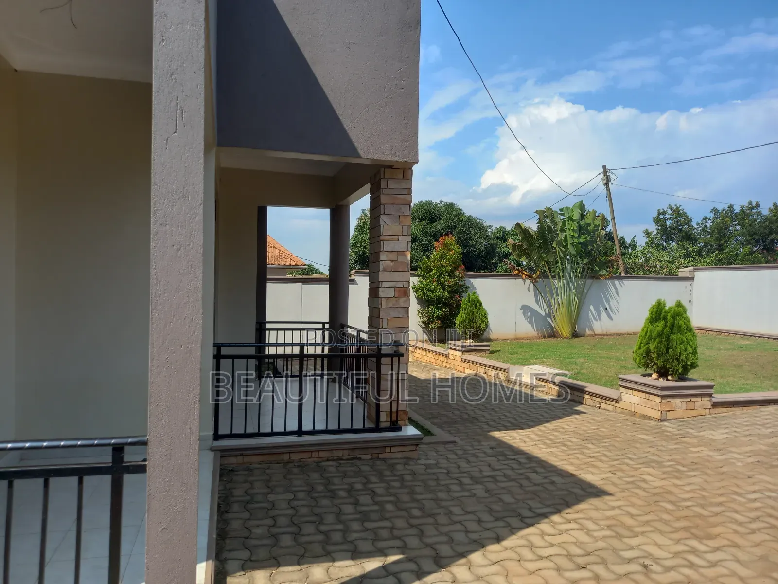 Furnished 4bdrm Bungalow in Kira for sale in Kira