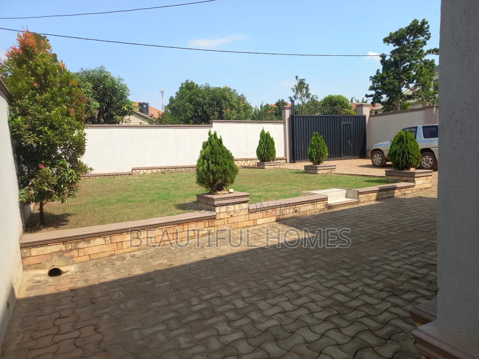 Furnished 4bdrm Bungalow in Kira for sale in Kira
