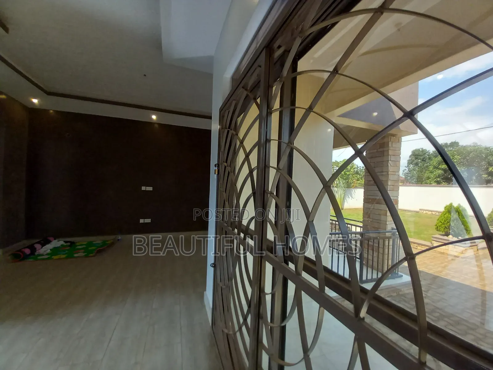 Furnished 4bdrm Bungalow in Kira for sale in Kira