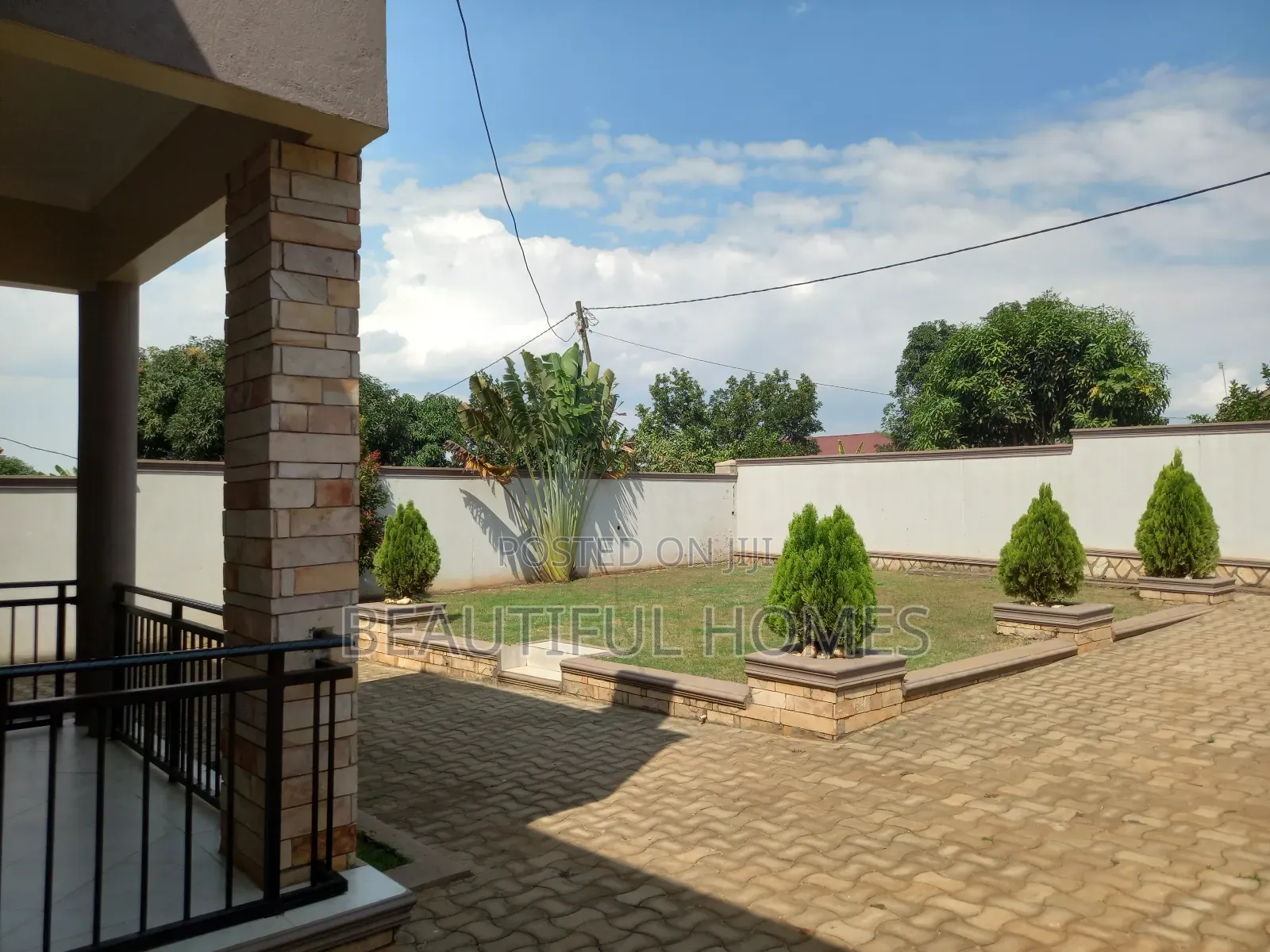 Furnished 4bdrm Bungalow in Kira for sale in Kira