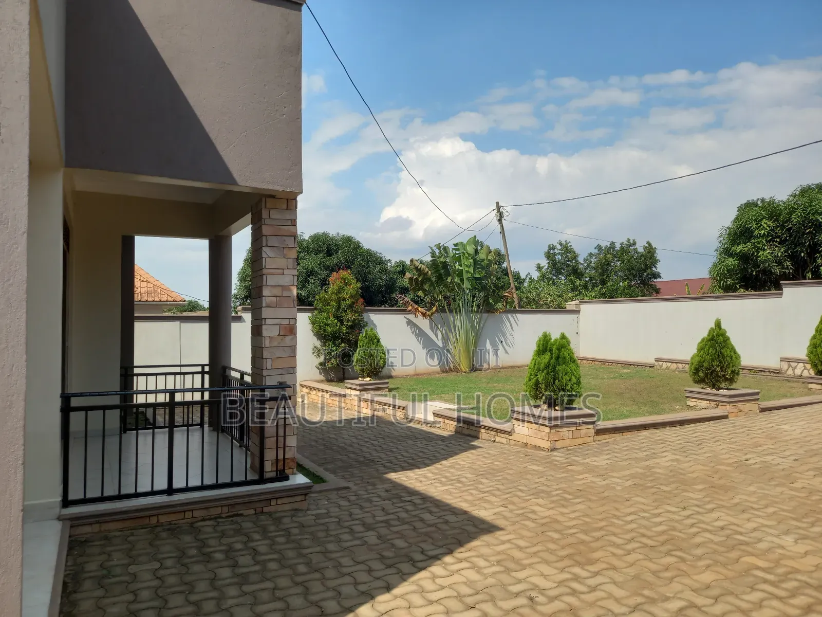 Furnished 4bdrm House in Kira for sale in Kira