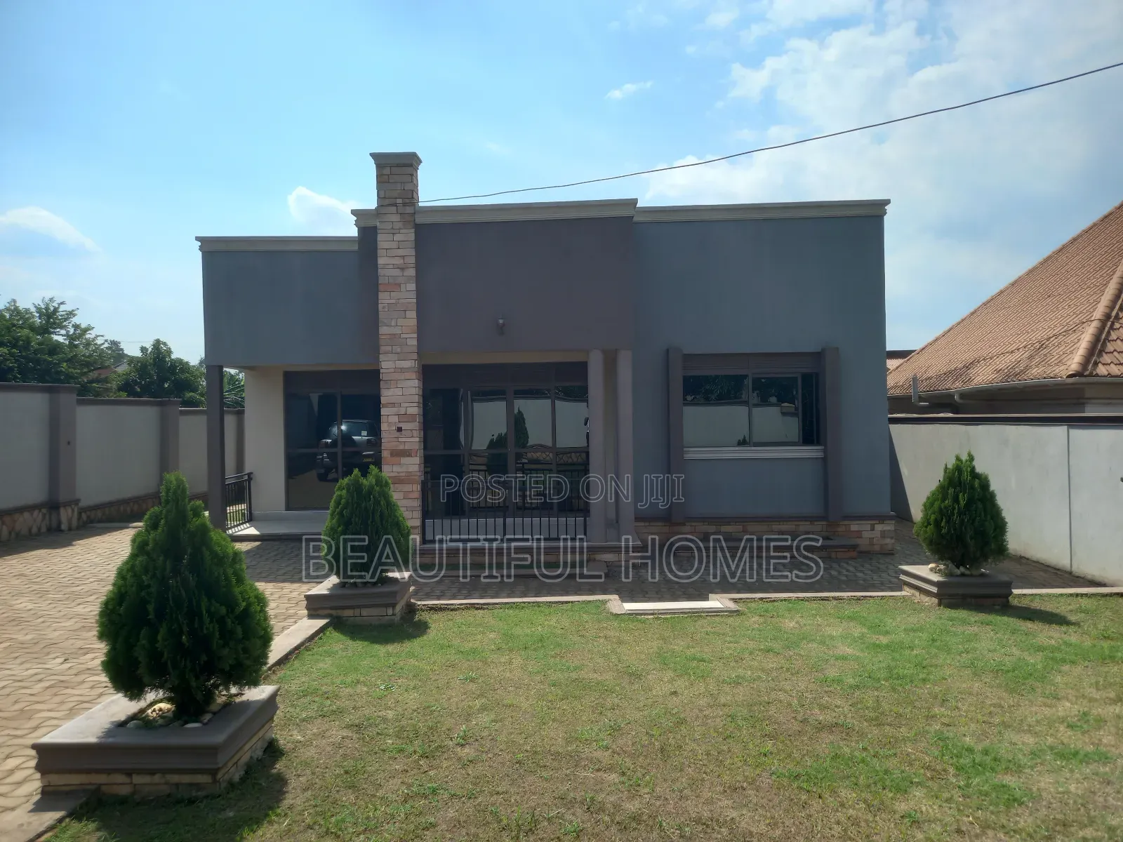 Furnished 4bdrm Bungalow in Kira for sale in Kira