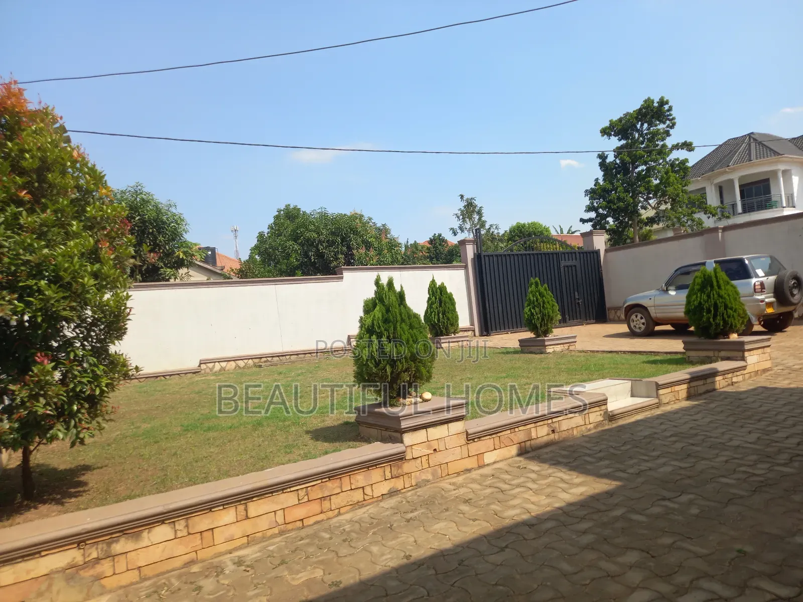 Furnished 4bdrm Bungalow in Kira for sale in Kira