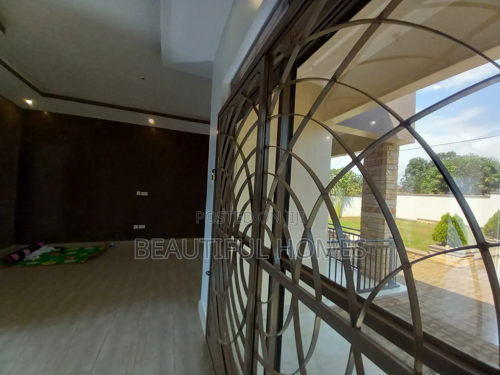 Furnished 4bdrm Bungalow in Kira for sale in Kira