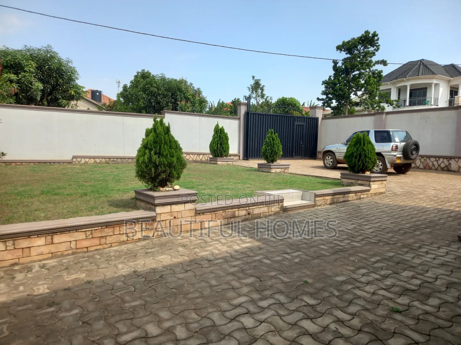 Furnished 4bdrm Bungalow in Kira for sale in Kira
