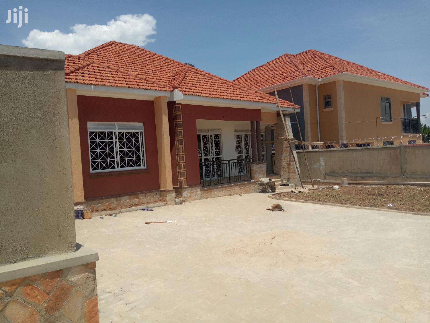 Kira Stunning House With Tarmacked Neighborhood on Sell in Kampala