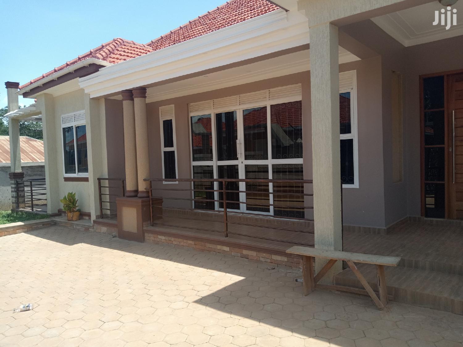 Kira House in Organized Tarmacked Neighborhood for Sell in Kampala