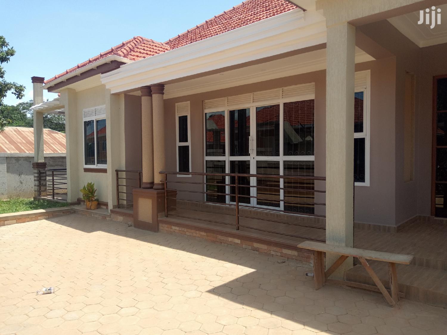 Kira House in Organized Tarmacked Neighborhood for Sell in Kampala