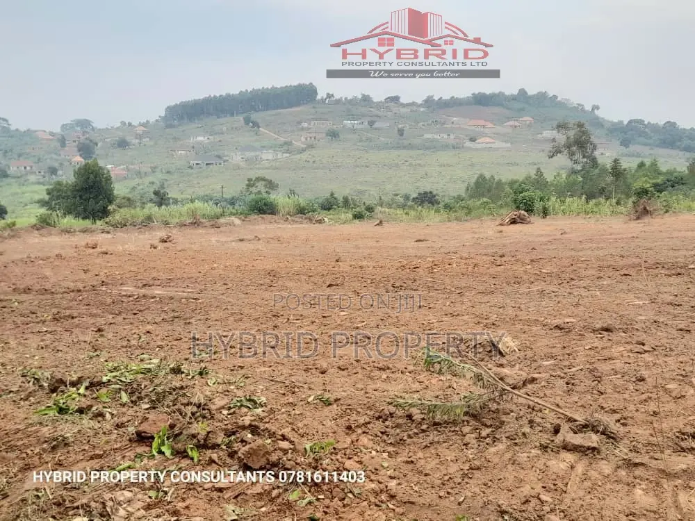 Prime Plots for Sale at Wakiso~Mabombwe Estate~Hoima Rd Vii. in Wakiso / Wakiso