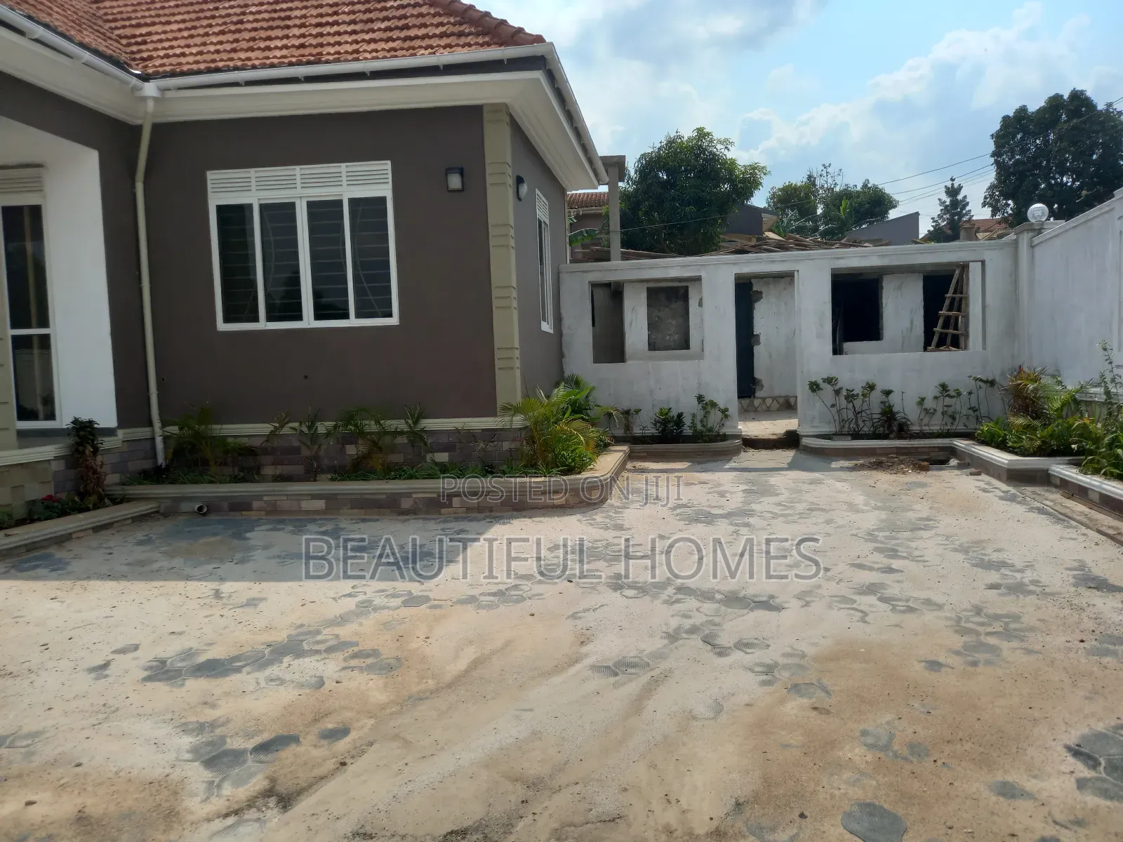 Furnished 4bdrm House in Kira for sale in Kira