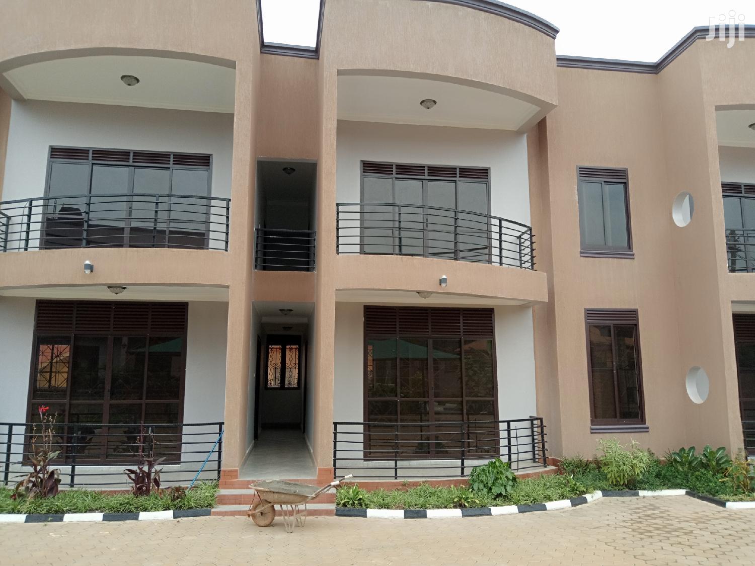 Gorgeous Villa In Najera For Sale in Kampala