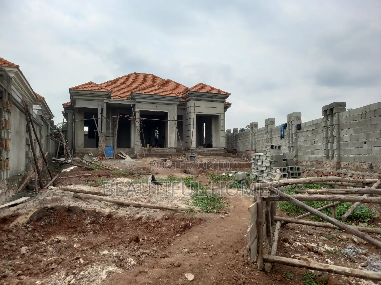 Furnished 4bdrm Bungalow in Kira for sale in Kira