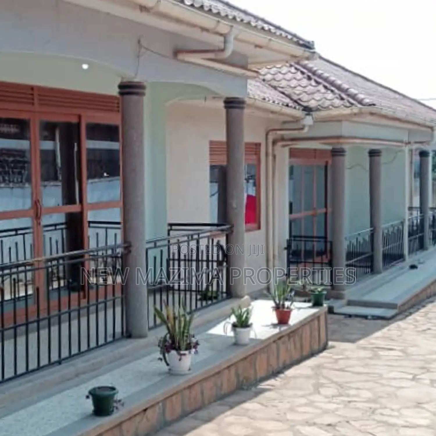 6bdrm House in Bweyogerere Buto, Division A for sale in Division A