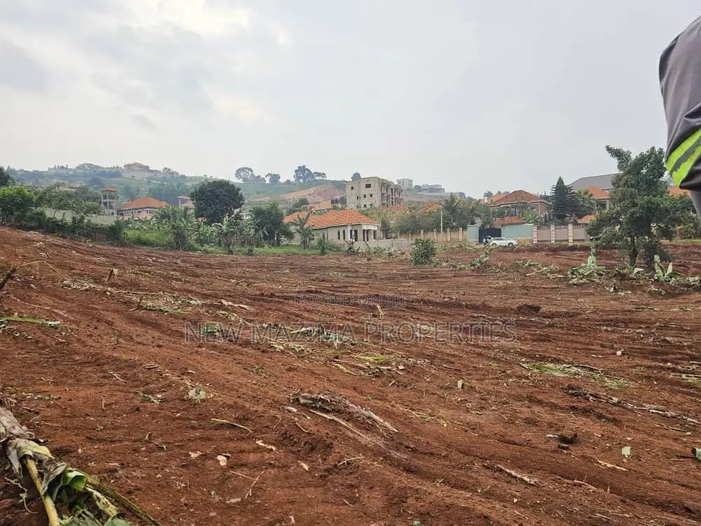 Very Prime New Estate in Heart of Kitende Ntebe Rd in Division A