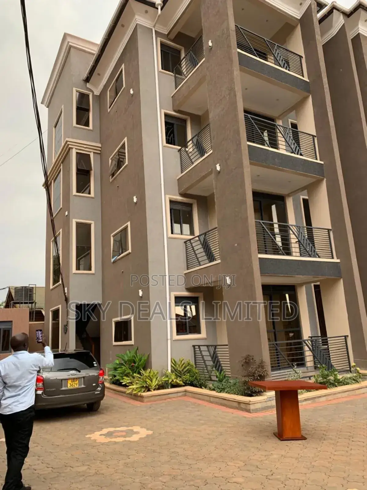 3bdrm Apartment in Kisaasi, Nakawa for sale in Nakawa