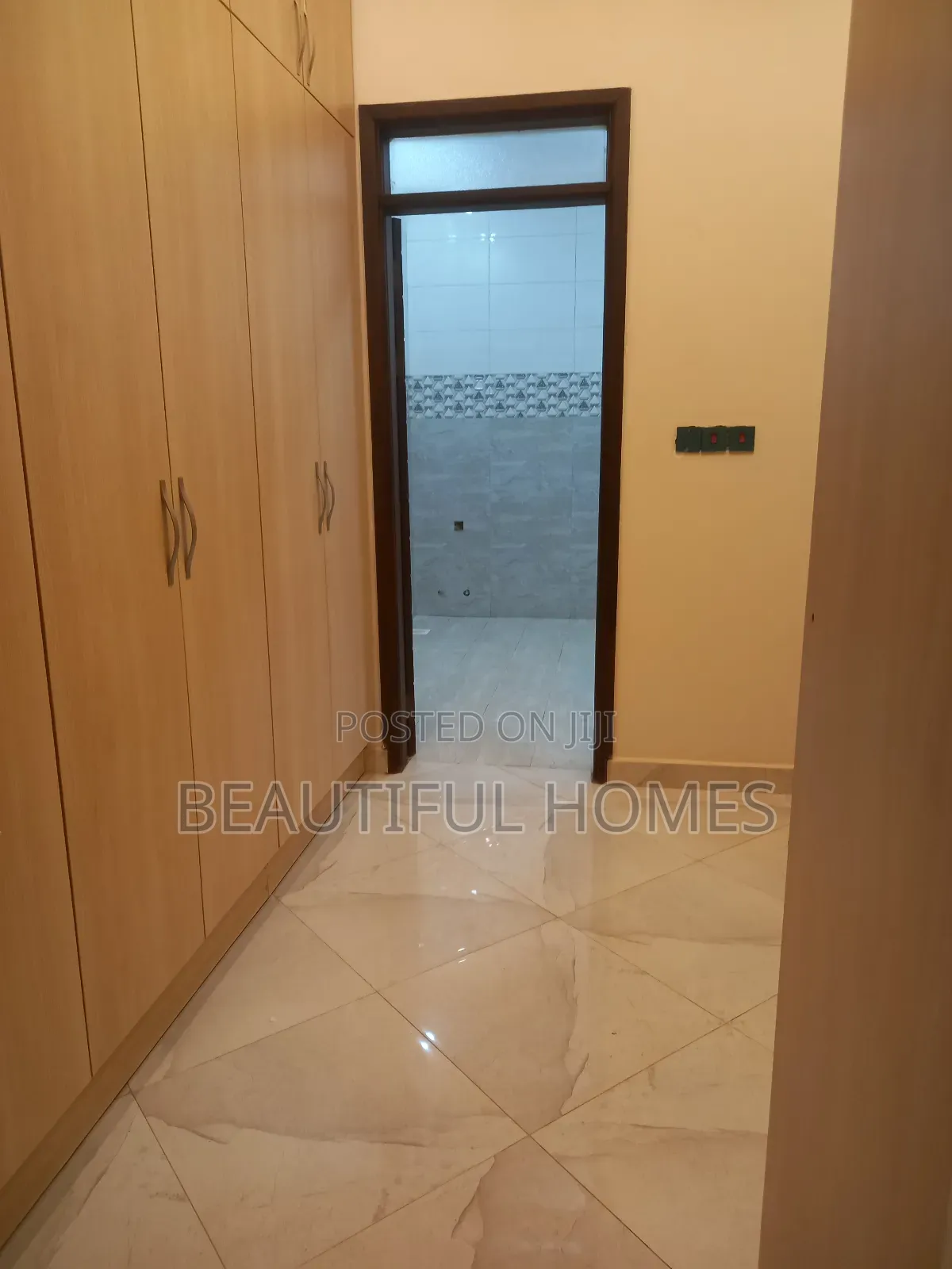 Furnished 6bdrm Mansion in Kira Ministers', Central Division for sale in Central Division