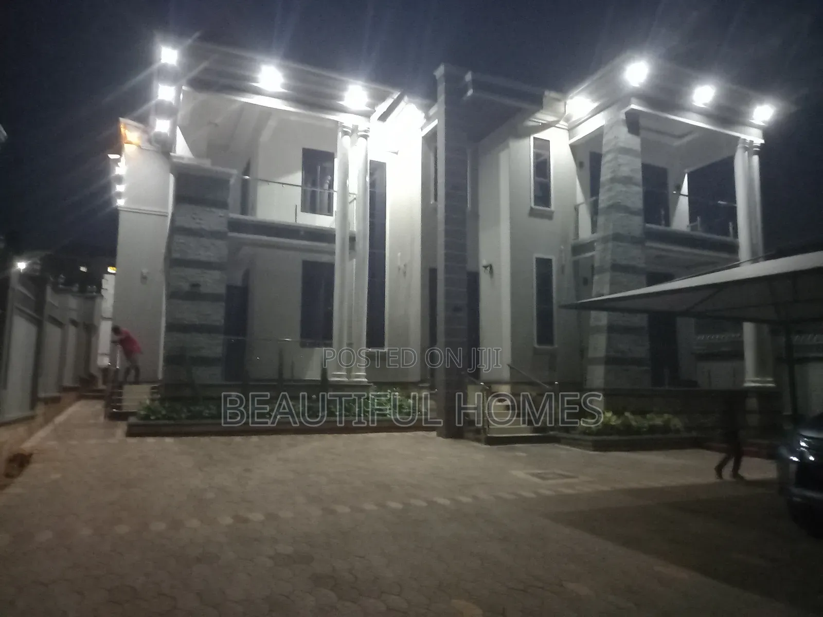 Furnished 6bdrm Duplex in Kira Posh for sale in Kira