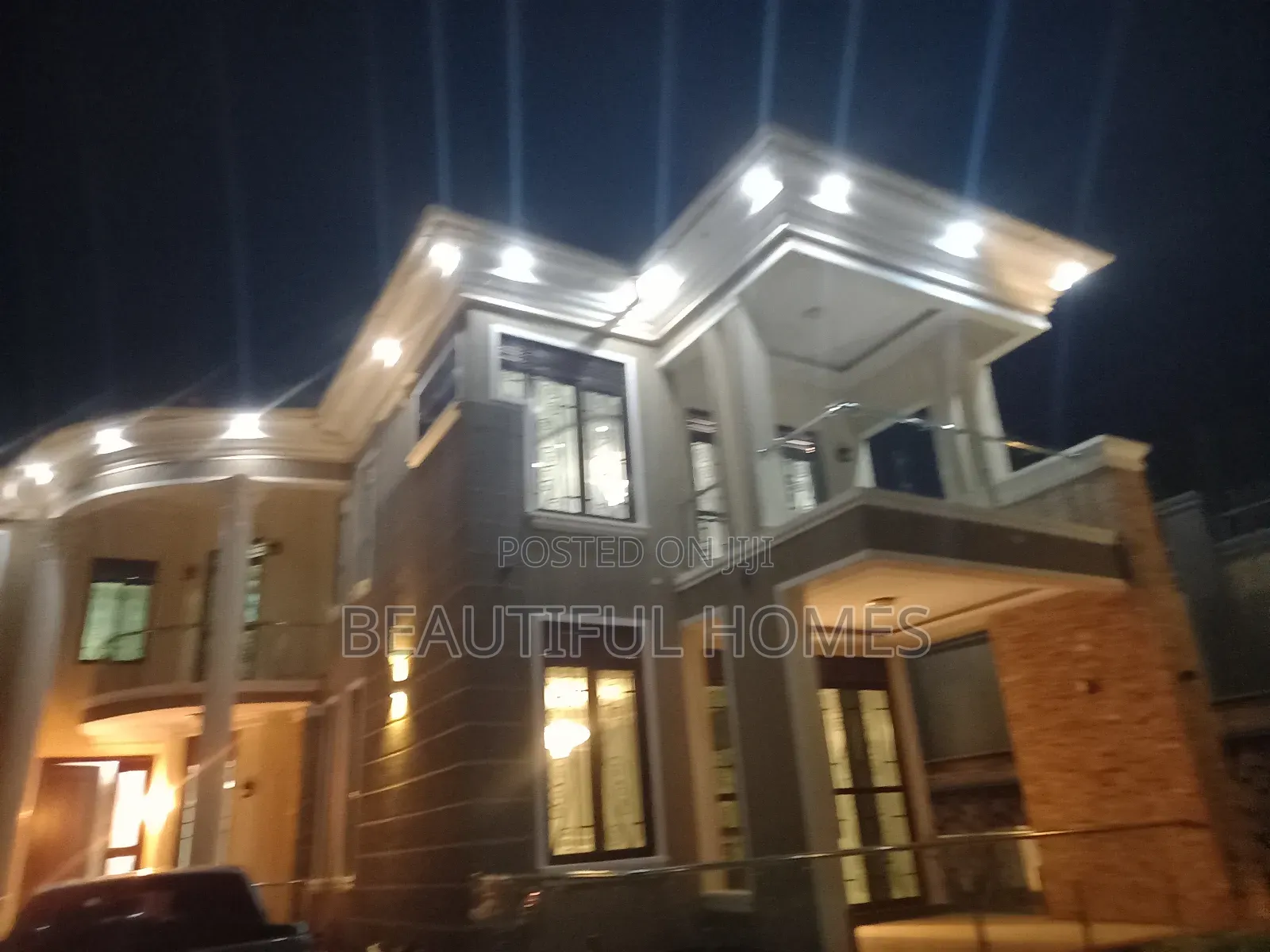 Furnished 7bdrm Mansion in Kira Corporate for sale in Kira