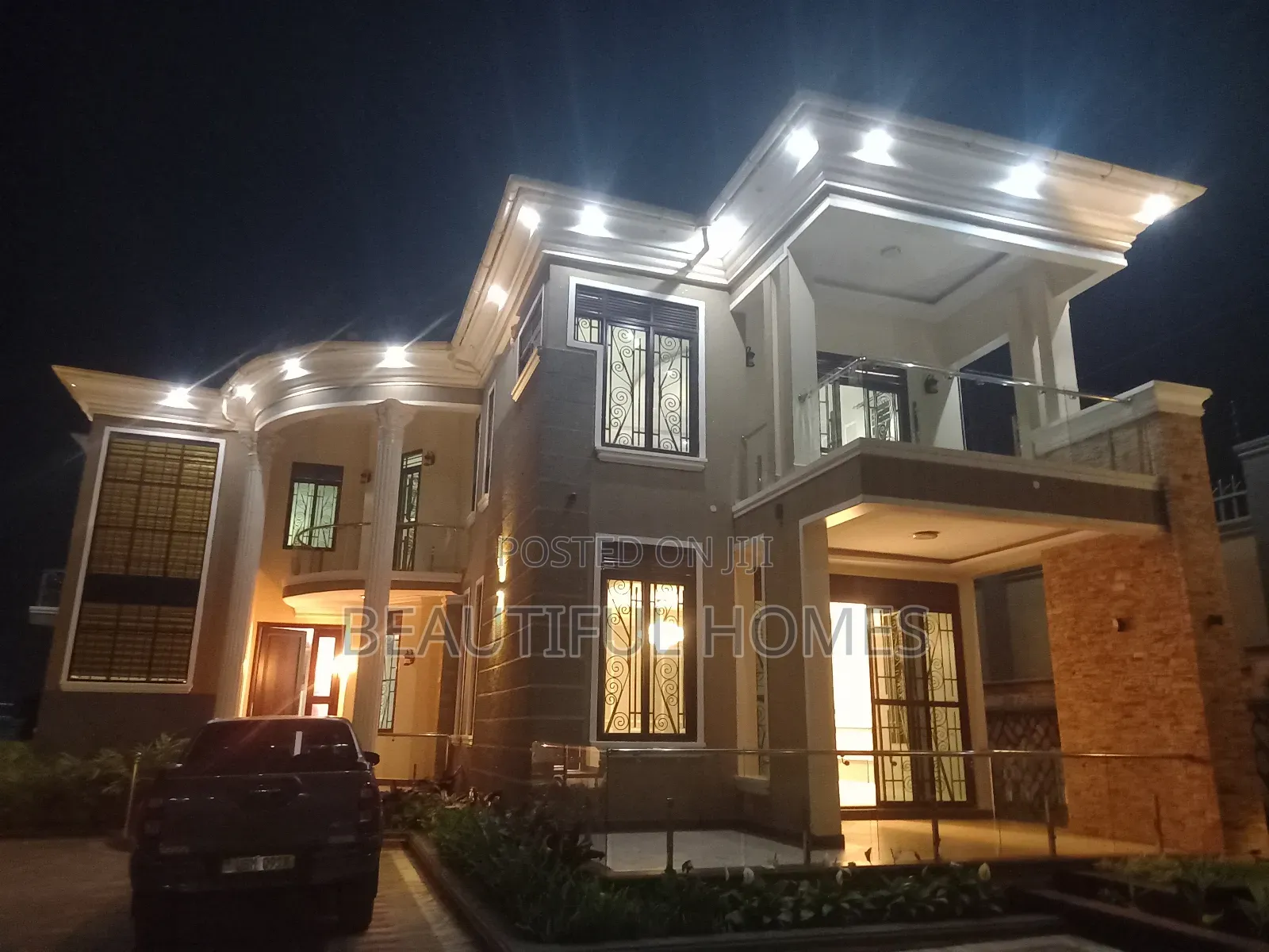 Furnished 7bdrm Mansion in Kira Rich for sale in Kira