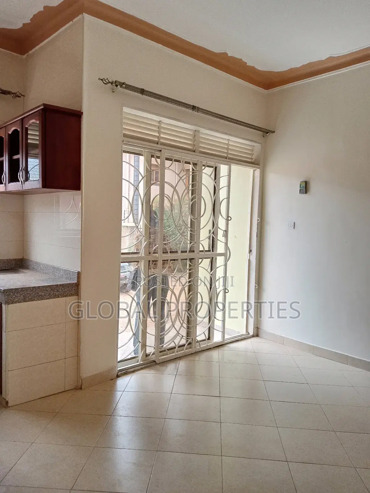 1bdrm Bungalow in Kyaliwajala Kira, Central Division for rent in Central Division