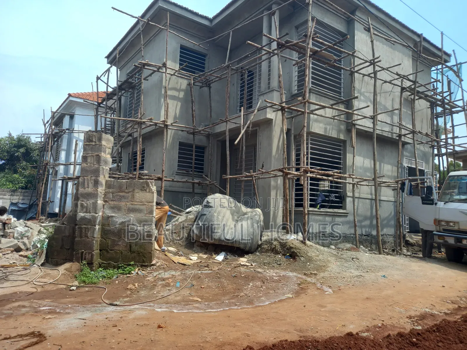 Furnished 4bdrm Duplex in Kira for sale in Kira