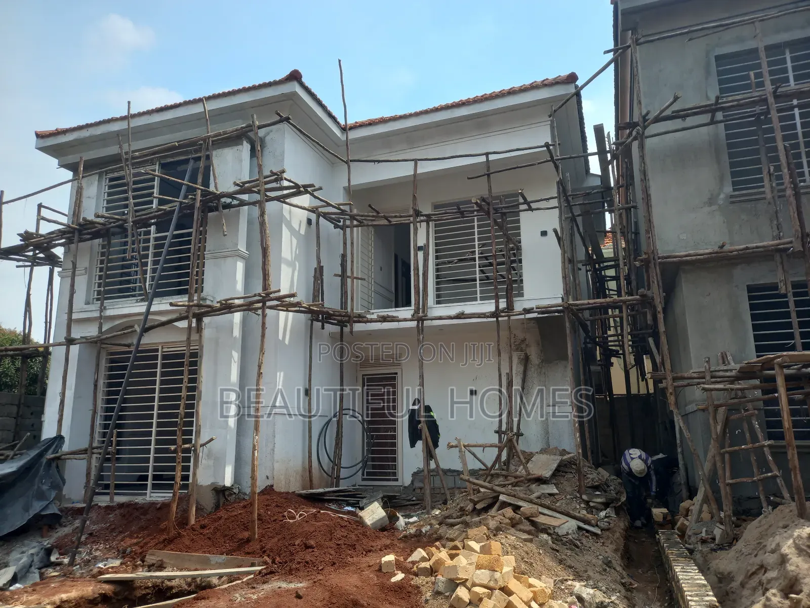 Furnished 4bdrm Duplex in Kira Posh for sale in Kira