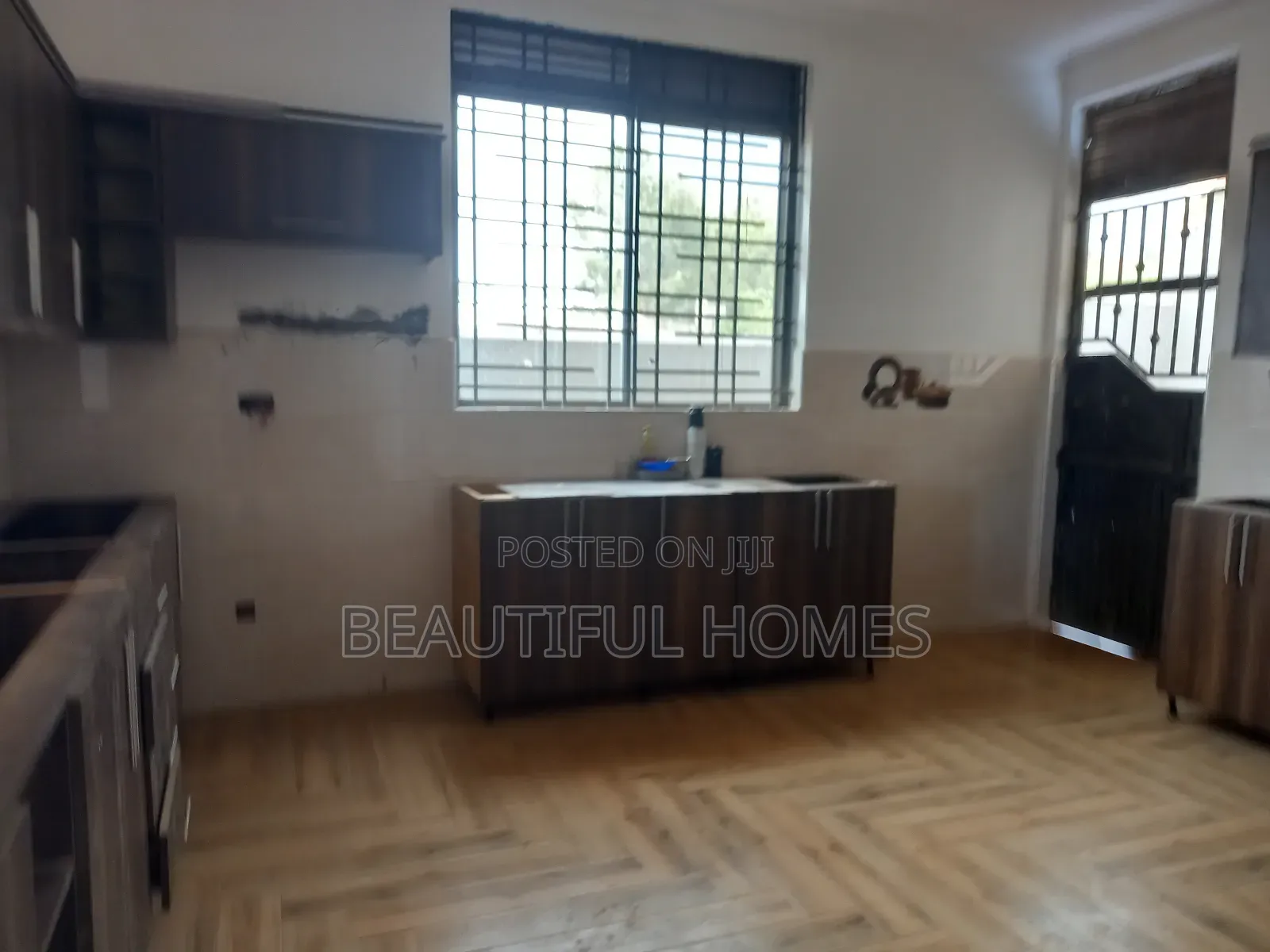 Furnished 6bdrm Duplex in Kira for sale in Kira