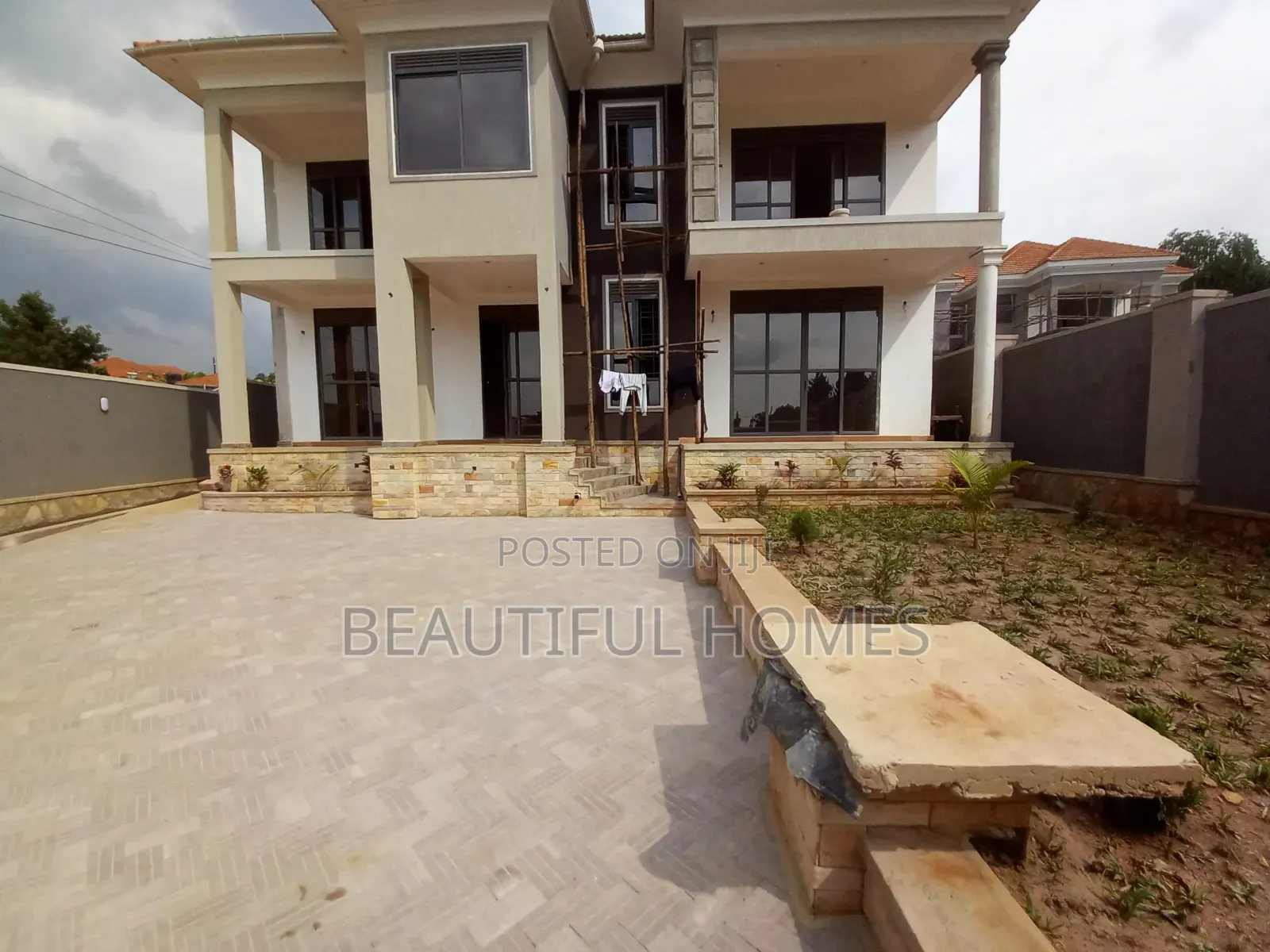 Furnished 6bdrm Mansion in Kira for sale in Kira