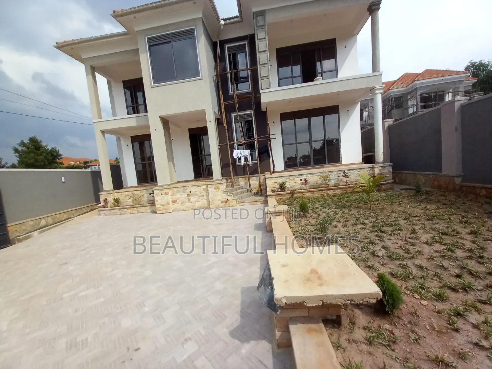 Furnished 6bdrm Mansion in Kira for sale in Kira