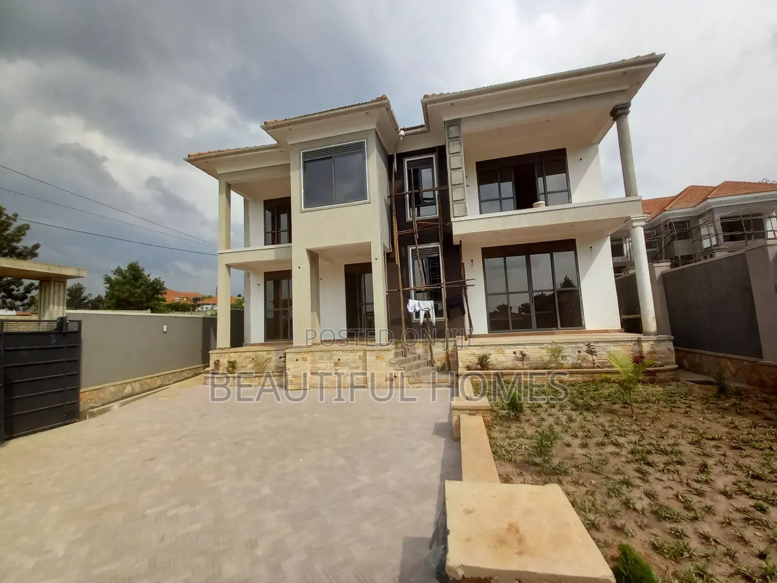 Furnished 6bdrm Mansion in Kira for sale in Kira