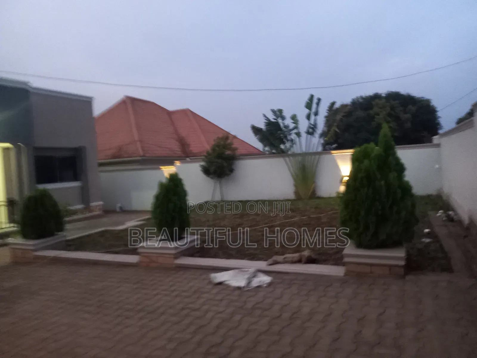 Furnished 4bdrm Bungalow in Kira for sale in Kira