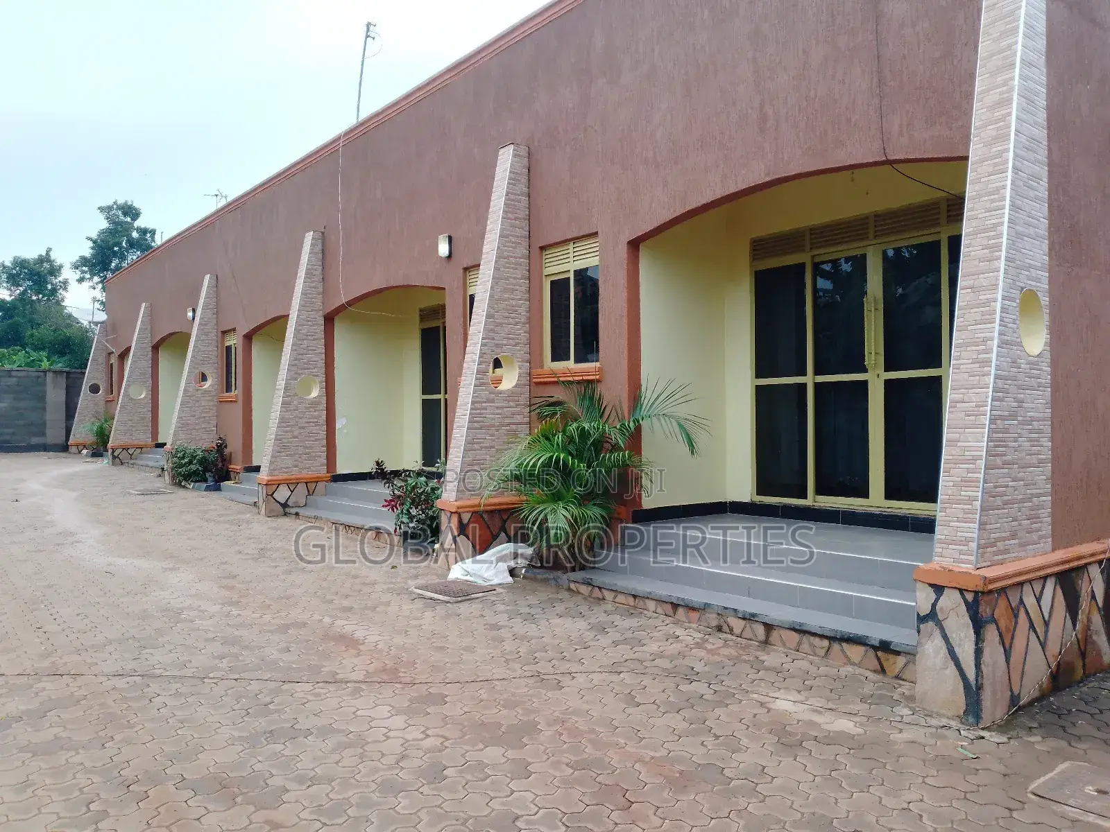 1bdrm Bungalow in Kyaliwajala, Central Division for rent in Central Division