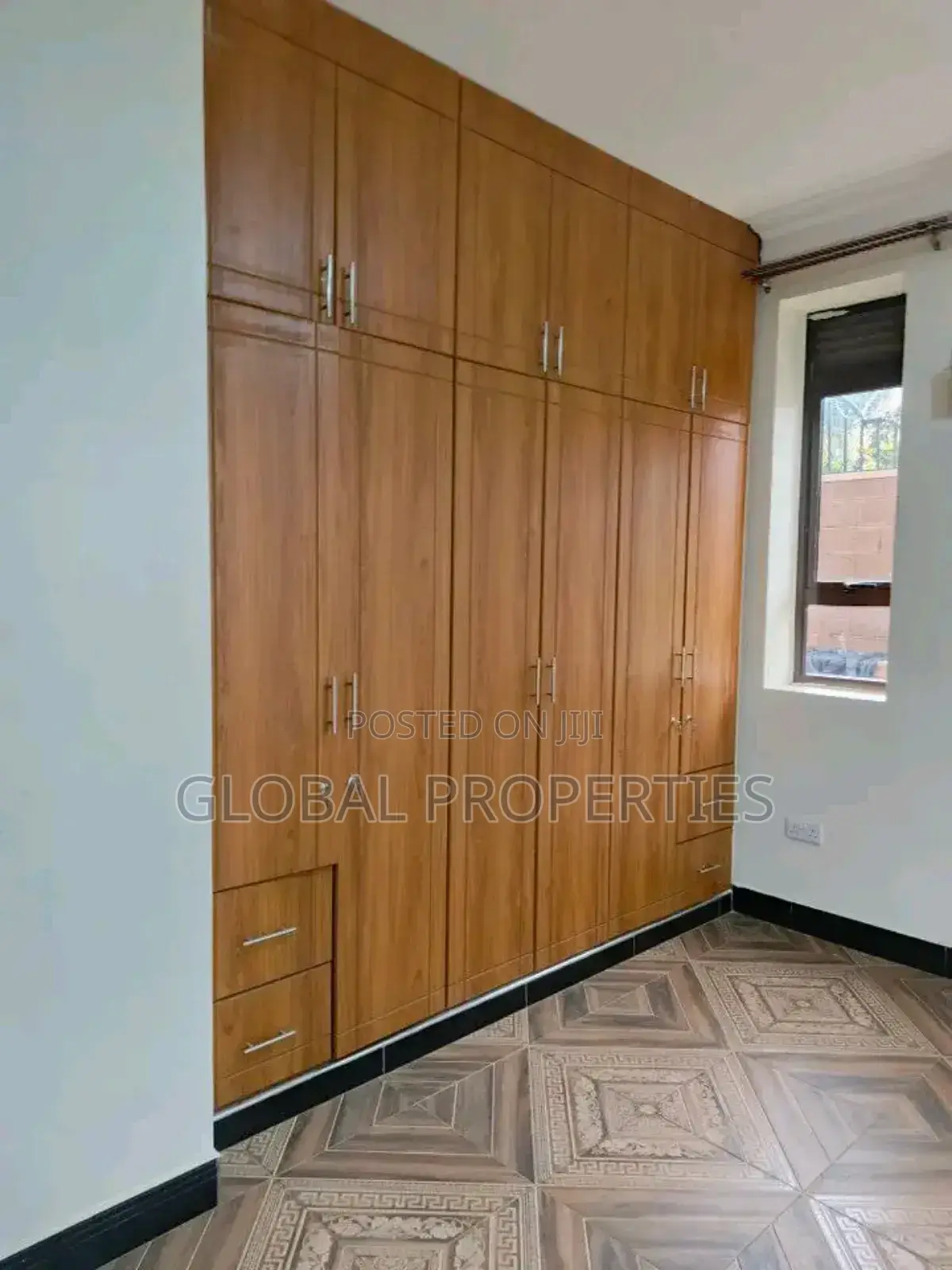 1bdrm Apartment in Kira Estate, Central Division for rent in Central Division