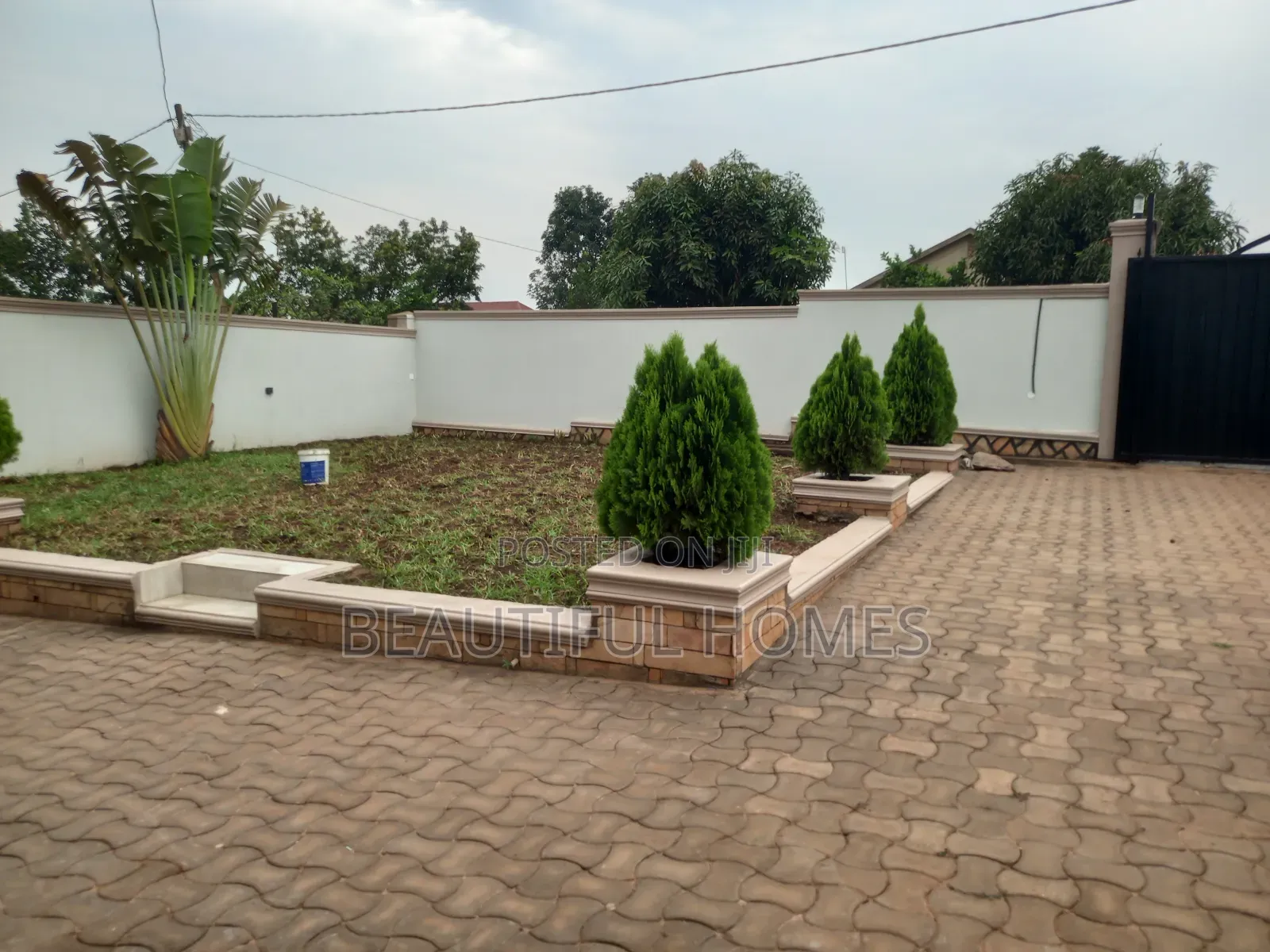 Furnished 4bdrm Bungalow in Kira for sale in Kira
