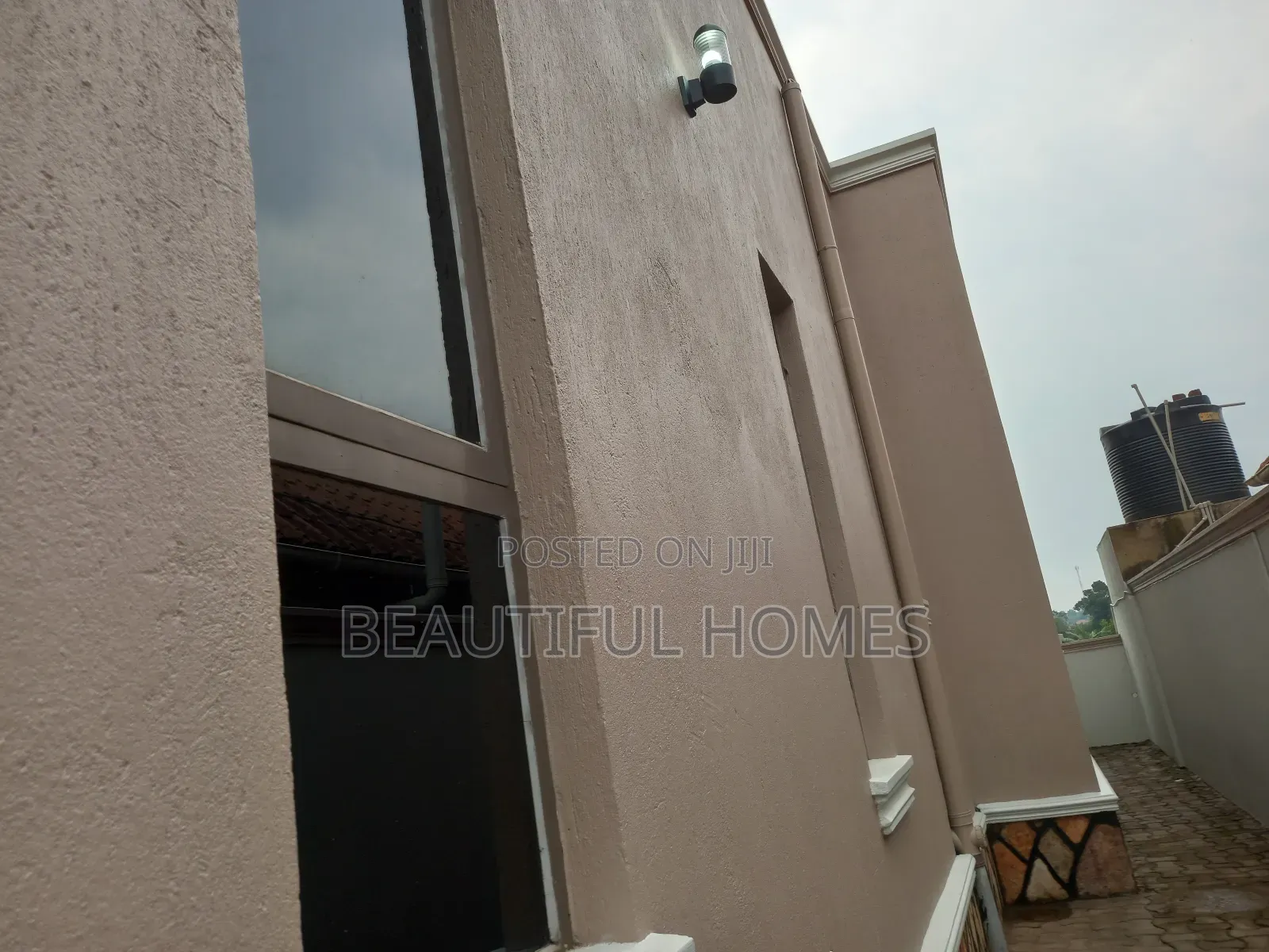Furnished 4bdrm Bungalow in Kira for sale in Kira