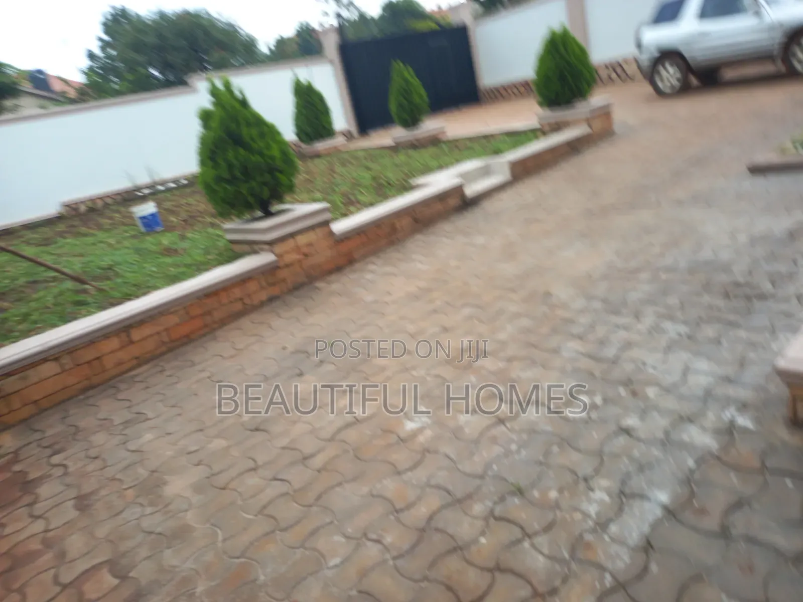 Furnished 4bdrm House in Kira for sale in Kira