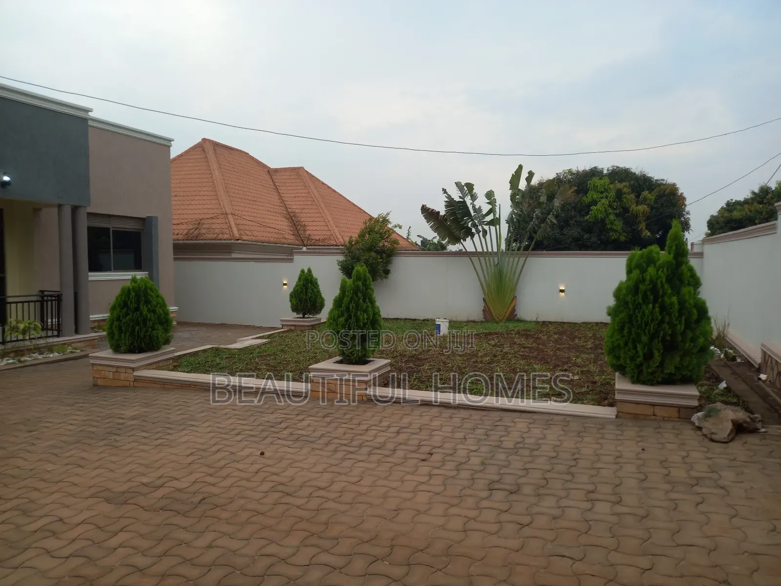 Furnished 4bdrm House in Kira for sale in Kira