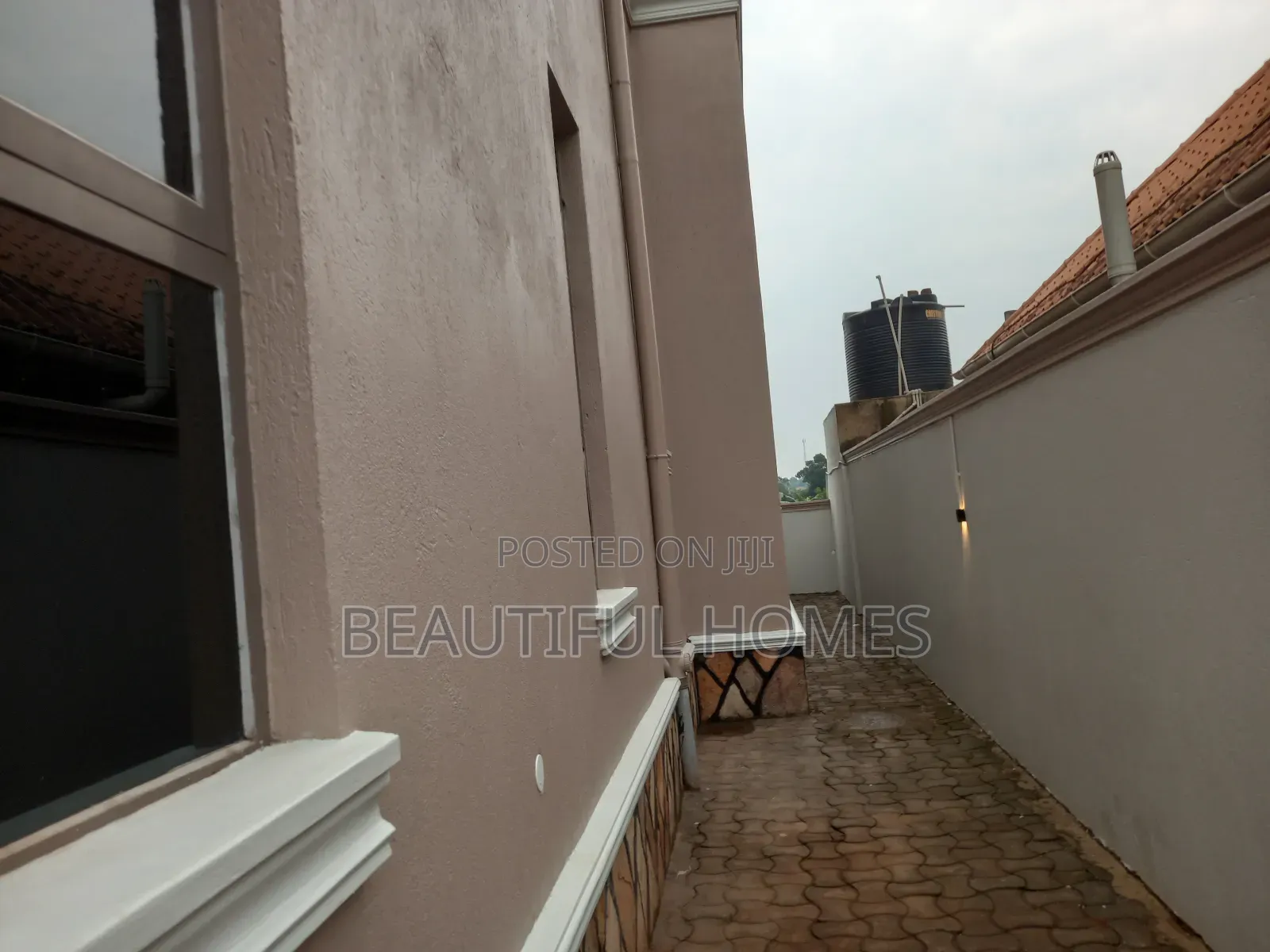 Furnished 4bdrm House in Kira for sale in Kira