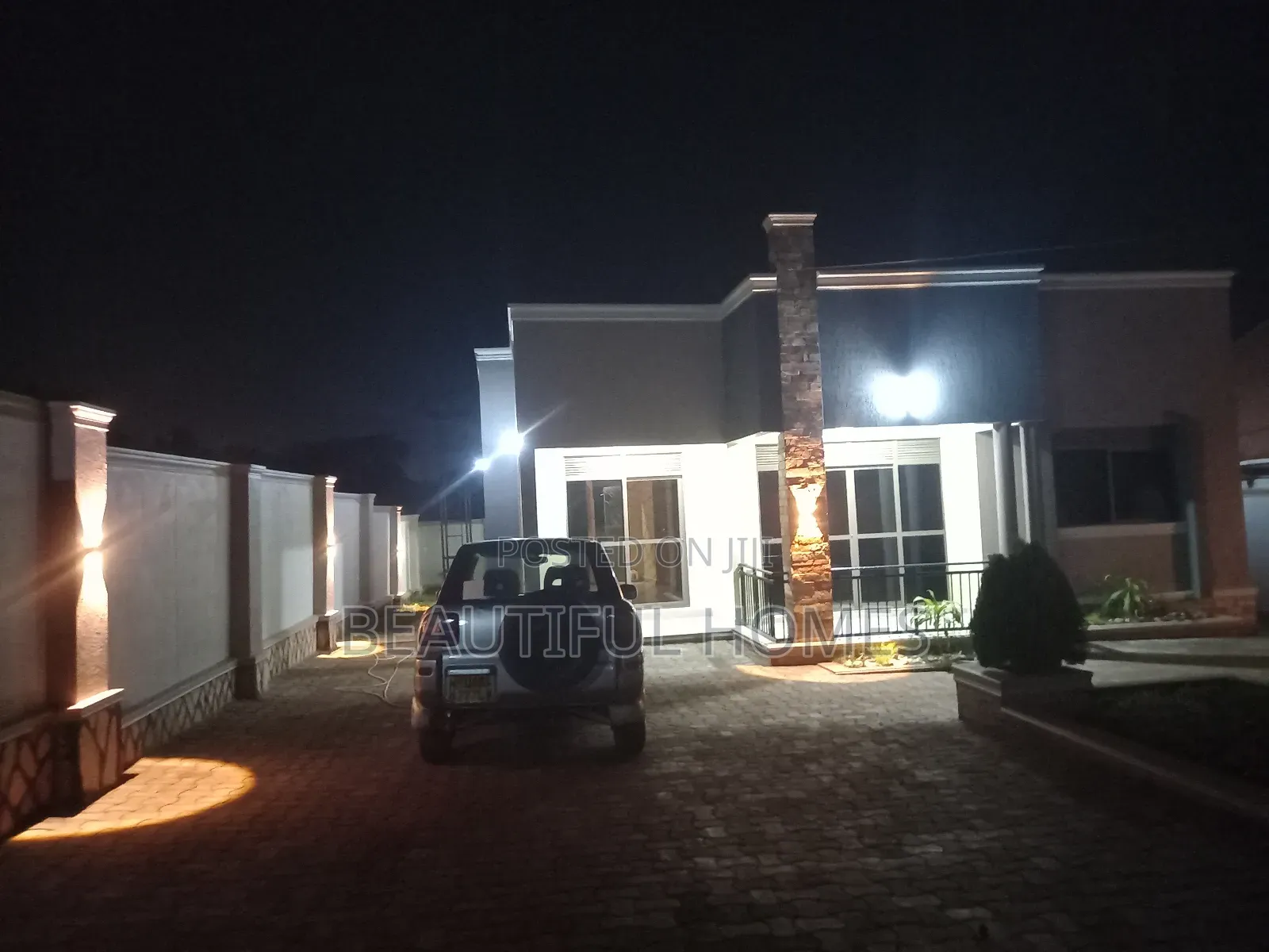 Furnished 4bdrm Bungalow in Kira for sale in Kira