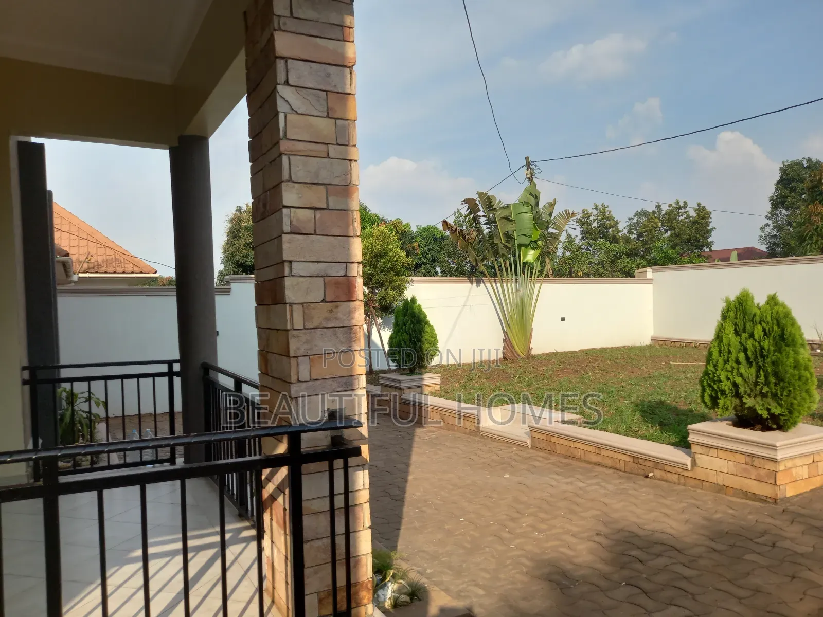 Furnished 4bdrm Villa in Kira for sale in Kira