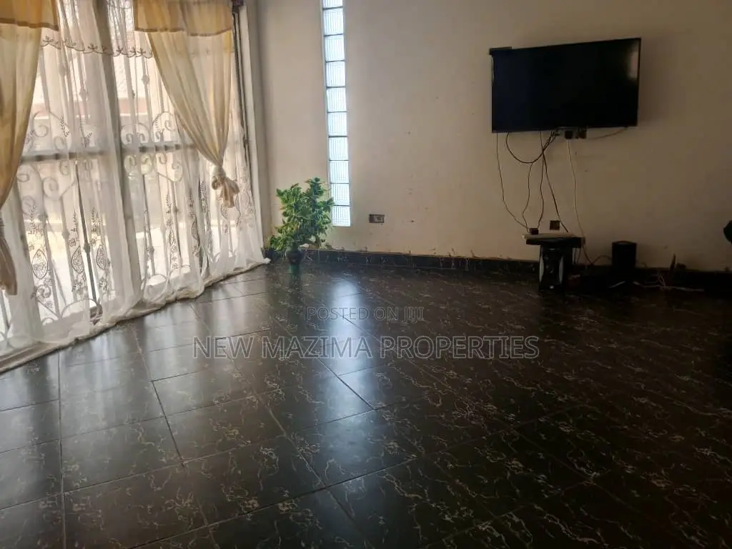 3bdrm Bungalow in Kitende Kitovu, Division A for sale in Division A
