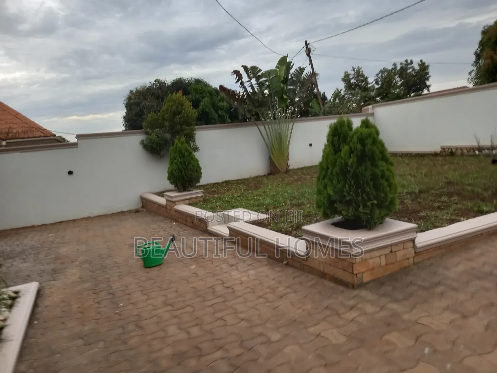 Furnished 4bdrm Bungalow in Kira for sale in Kira