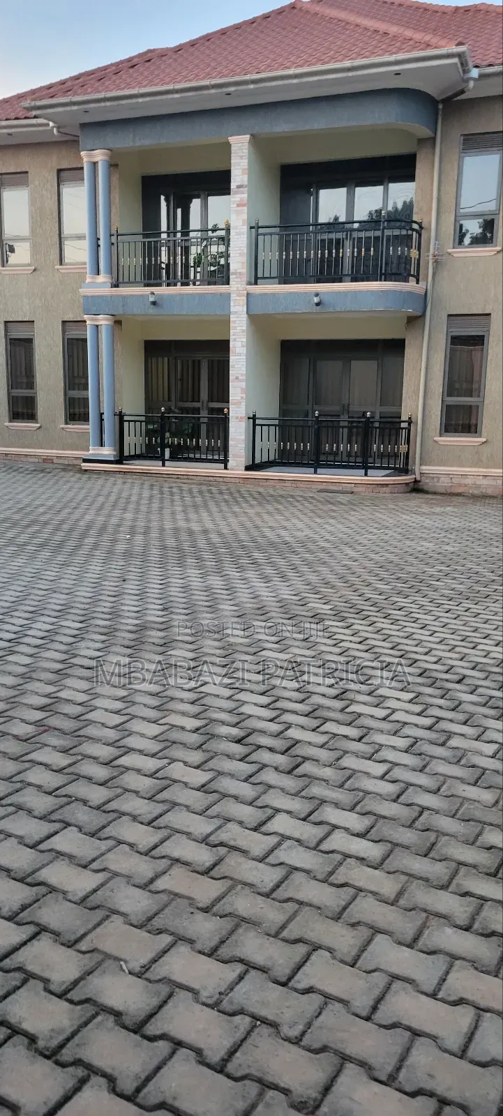 8bdrm House in Non, Nabweru for sale in Nabweru