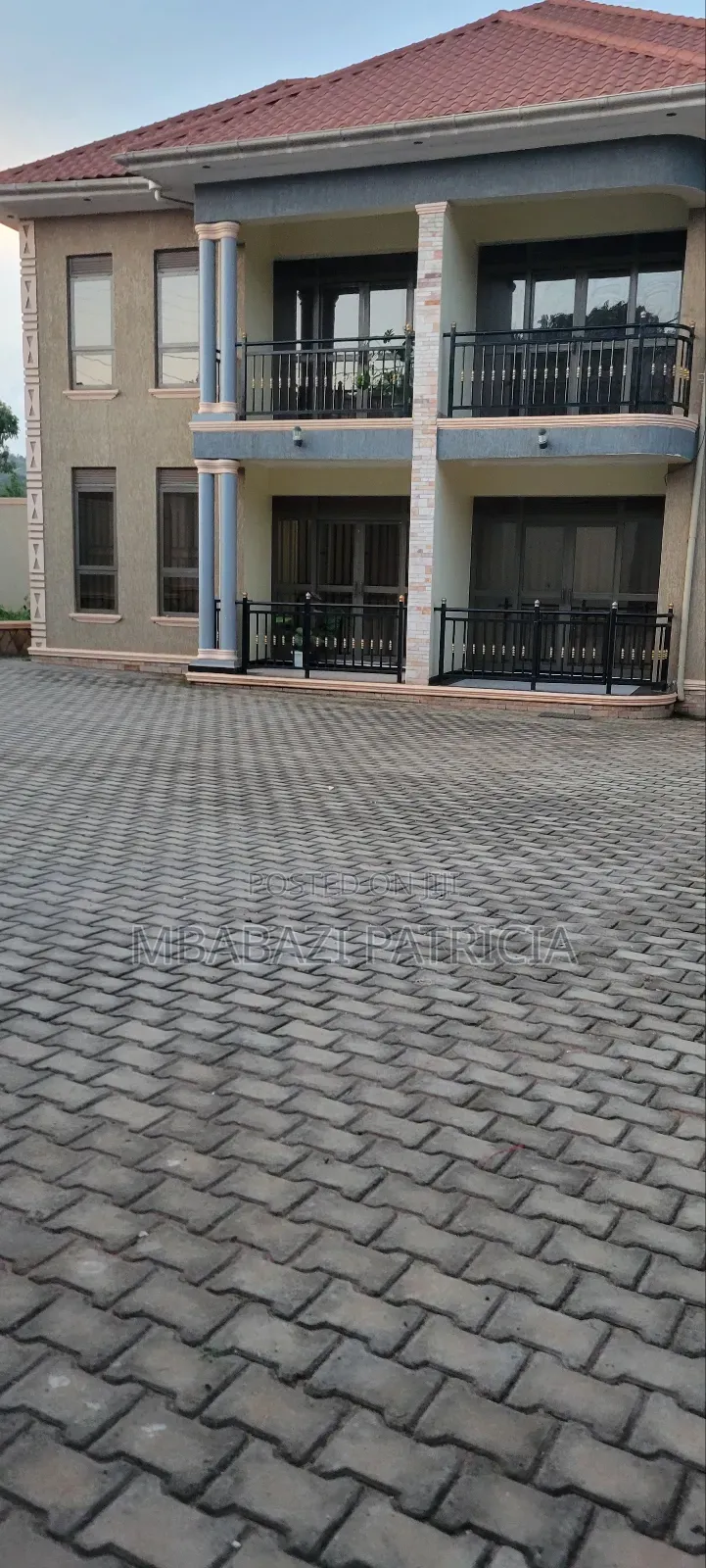 8bdrm House in Non, Nabweru for sale in Nabweru