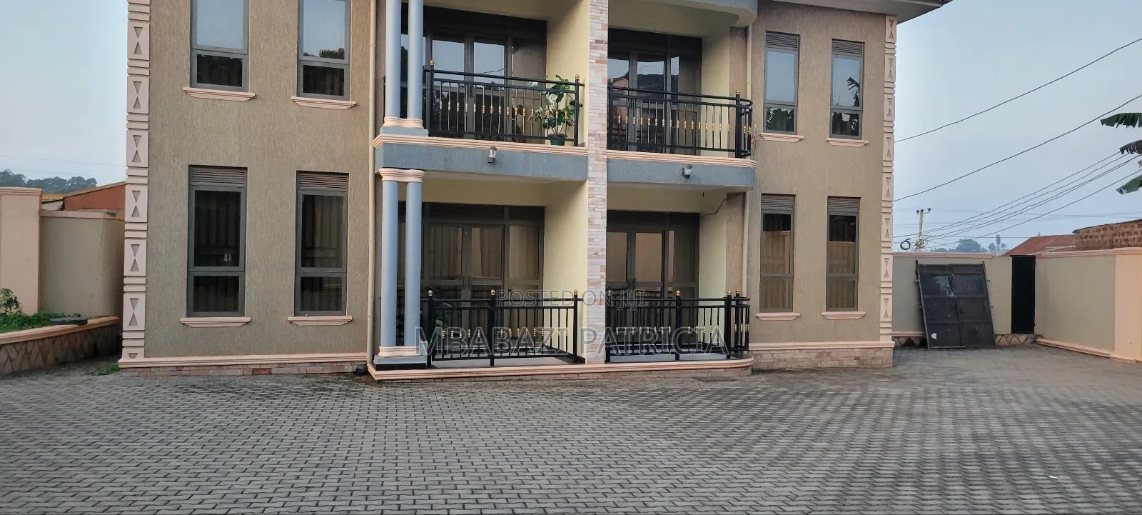 8bdrm House in Non, Nabweru for sale in Nabweru