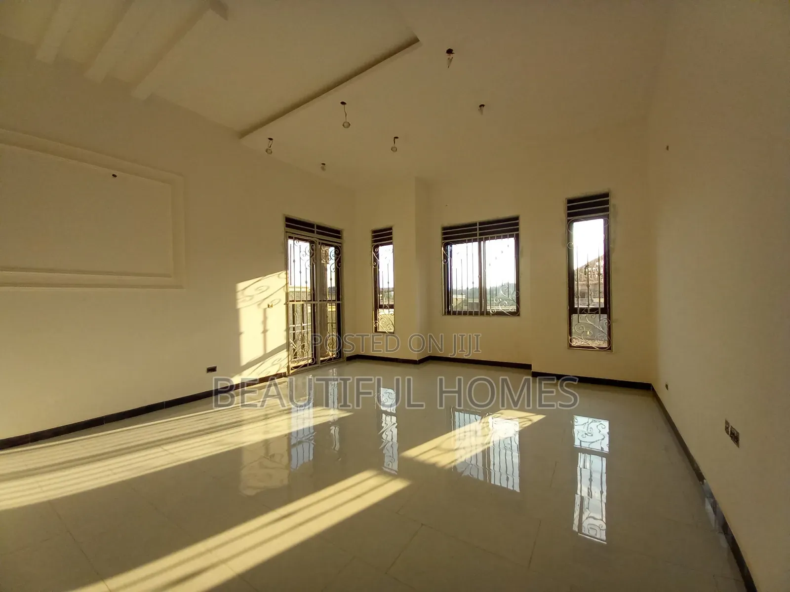 Furnished 5bdrm Mansion in Najjera, Central Division for sale in Central Division